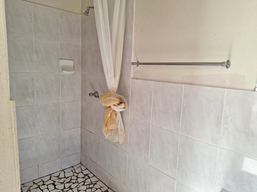 To Let 3 Bedroom Property for Rent in Strelitzia Park Eastern Cape